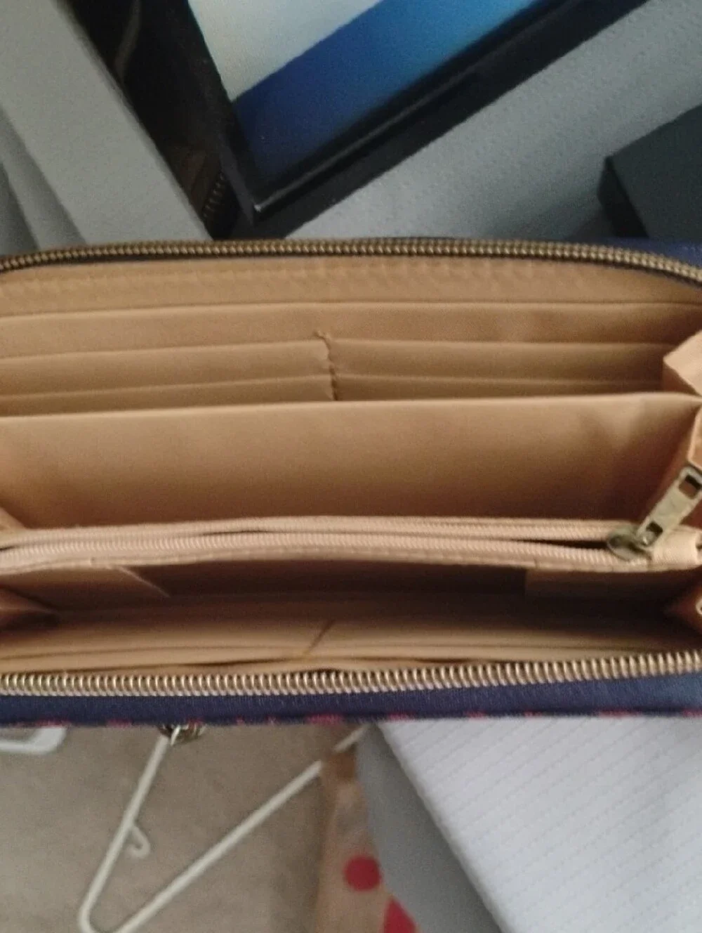 Travelon Navy and Purple Patterned Zip Wallet with Gold Hardware.Like New